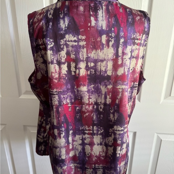 EUC Coldwater Creek Abstract Sleeveless Blouse in Purple, Fuchsia, Tan. - Picture 3 of 5